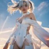 Anachiro aka Cinderella NIKKE，An artifically created woman with blonde hair and white skin.