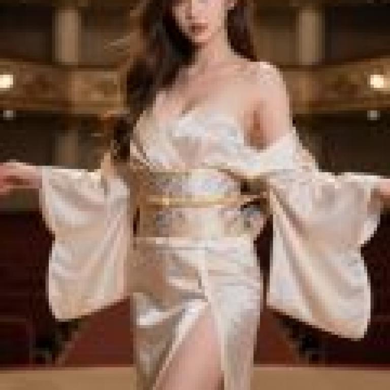 My imagined trip to Japan，A lady wearing a white dress.