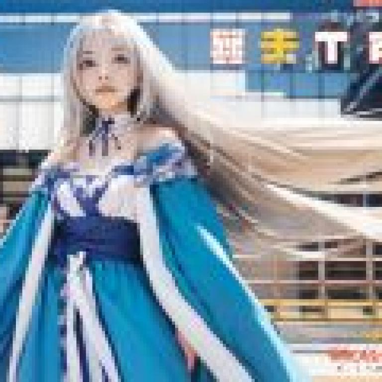 Tomotake Yoshino aliceglint，a girl in blue dress with white hair standing next to a building.